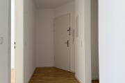 Obj.-Nr.-01250605-Flur-zum-Eingang