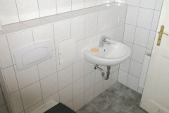 Obj.-Nr.-04220403-Wannenbad-WC-Waschbereich