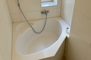 Obj.-Nr.-04240902-Wannenbad-Eckbadewanne