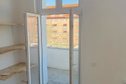 Obj.-Nr.-04250402-Balkon-Austritt