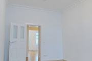 Obj.-Nr.-04250501-Schlafzimmer-zum-Flur