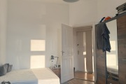 Obj.-Nr.-04251204-Schlafzimmer-zum-Flur
