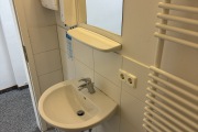 Obj.-Nr.-04260203-WC-1-Armartur-Handtuchheizung