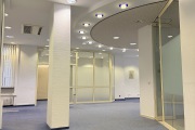 Obj.-Nr.-04260204-Treppe-zum-Bueroraum-1-Empfangsbereich