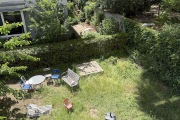 Obj.-Nr.-05250503-Balkon-Blick-in-den-Garten