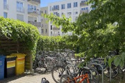 Obj.-Nr.-05250503-Garten-Fahrraeder-Muellplatz