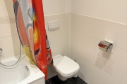 Obj.-Nr.-05250503-Wannenbad-WC-Toilette