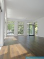 Obj.-Nr.-05260706-Wohnzimmer-zum-Eingang