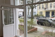 Obj.-Nr.-09250403-Schaufenster-Zugang