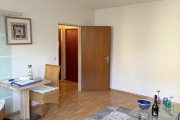 Obj.-Nr.-09260601-Wohnzimmer-zum-Flur