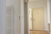 Obj.-Nr.-11260202-Flur-zum-Hauseingang