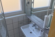 17Obj.-Nr.-11260305-Waschbereich
