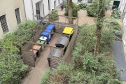 2111260702-schoener-Innenhof