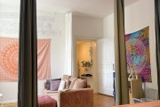511260702-Wohn-Schlafzimmer-zum-Flur