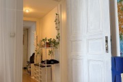 611260702-Wohn-Schlafzimmer-zum-Flur
