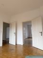 Obj.-Nr.-12260503-Schlafzimmer-zum-Flur