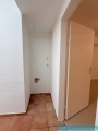 Obj.-Nr.-12260704-Flur-Platz-Anschluesse
