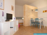 Obj.-Nr.-14210804-Wohnzimmer-Schlafzimmer