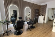 Obj.-Nr.-14251007-Zimmer-1-zum-Flur-Friseur