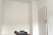 Obj.-Nr.-20260501-Schlafzimmer-zum-Flur