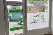 Obj.-Nr.-20260502-Raum-1-zum-Eingang-und-Schaufenster