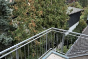 Obj.-Nr.-21251001-Balkon-Ausblick-Baeume